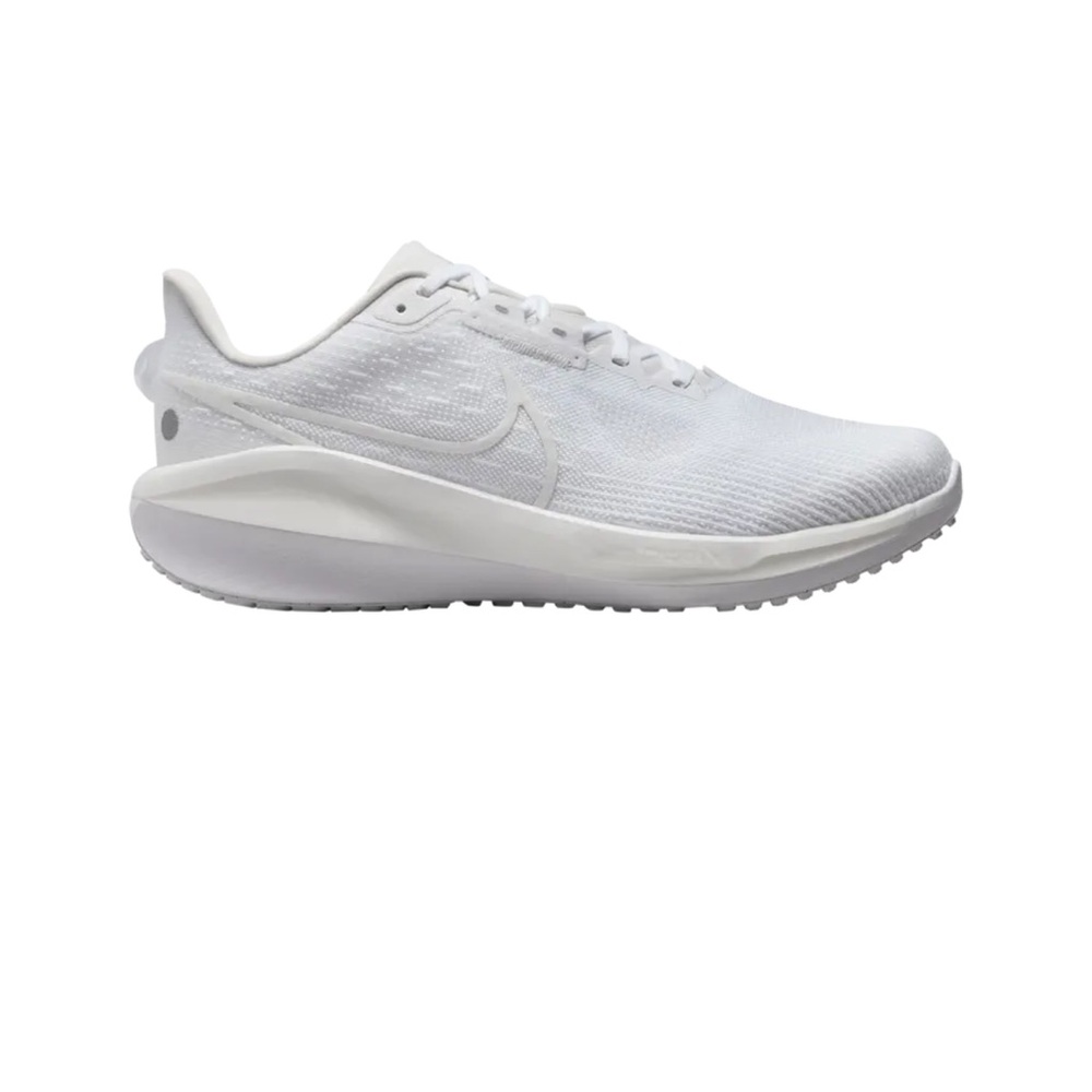 NIB Nike Men’s Vomero 17 white platinum tint shoes 12